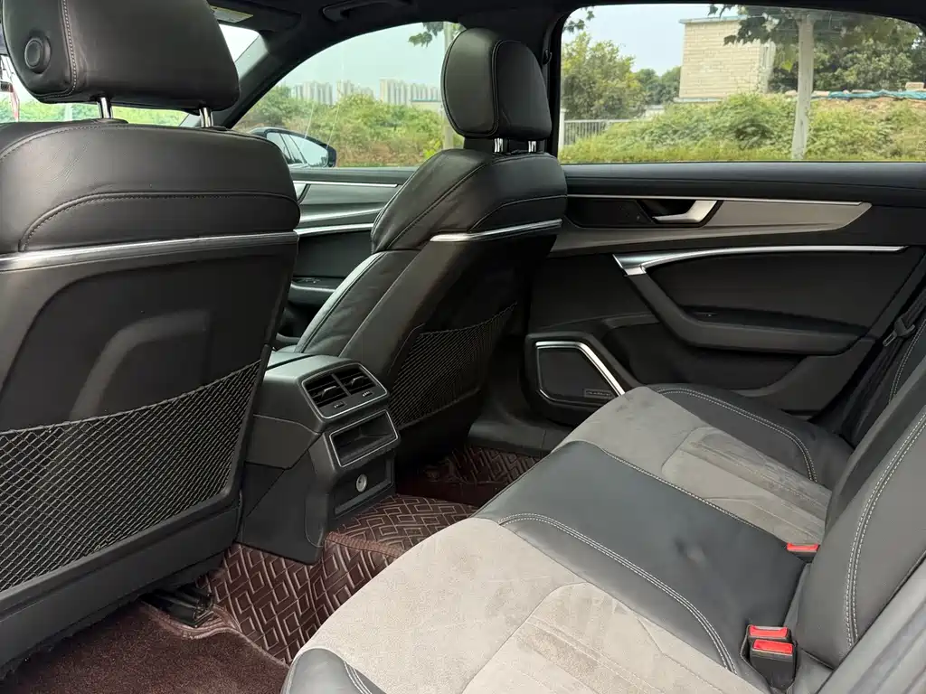 Audi A6L — миниатюра 8