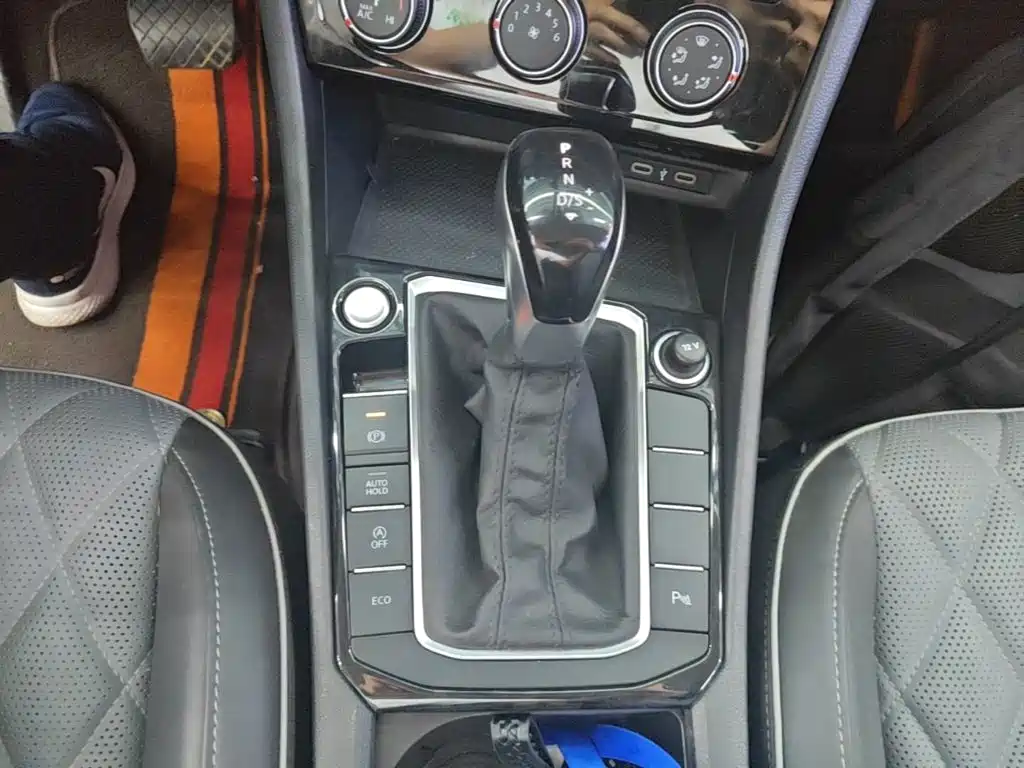 Volkswagen Sagitar — миниатюра 14