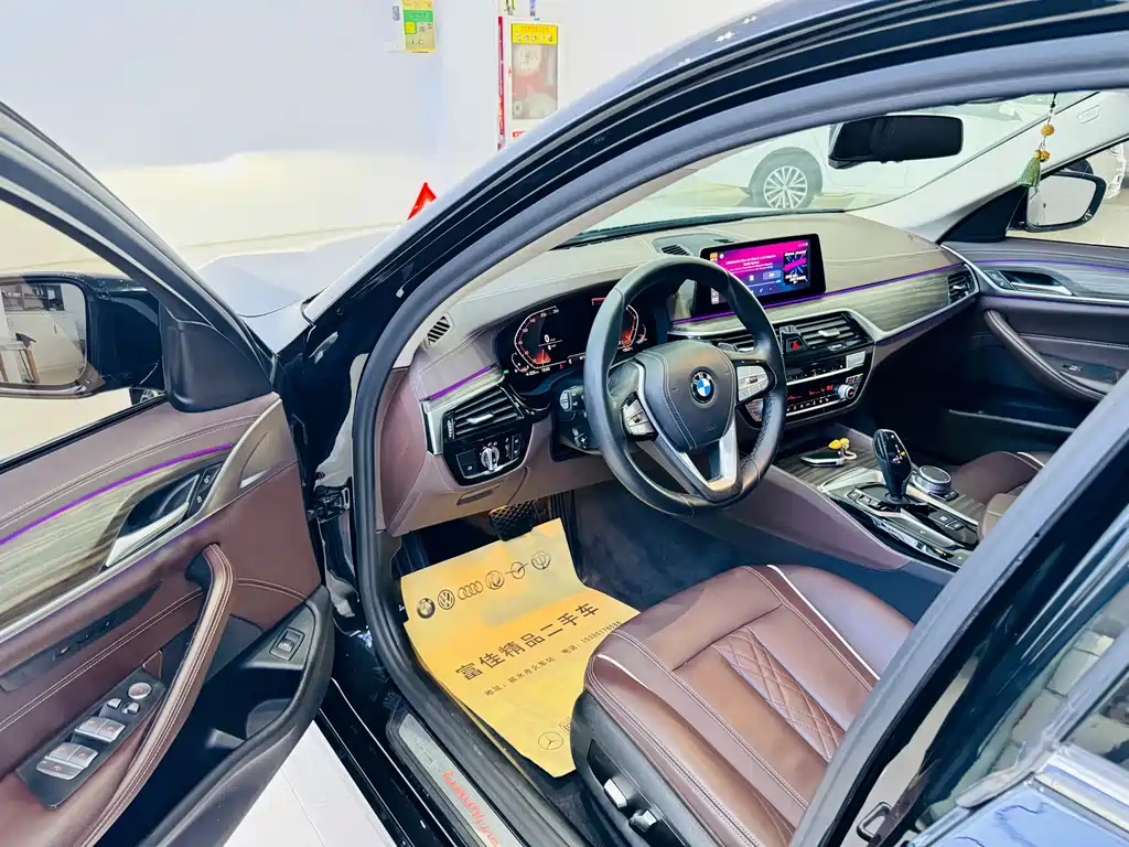BMW 5 Series — миниатюра 6