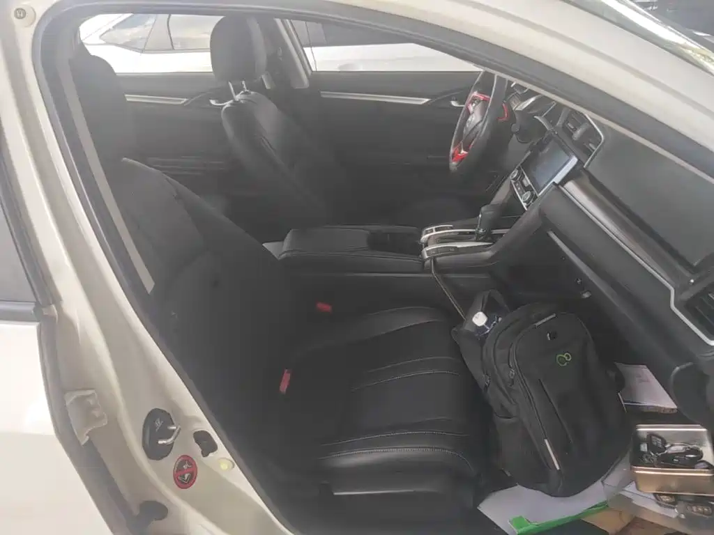 Honda Civic — миниатюра 25