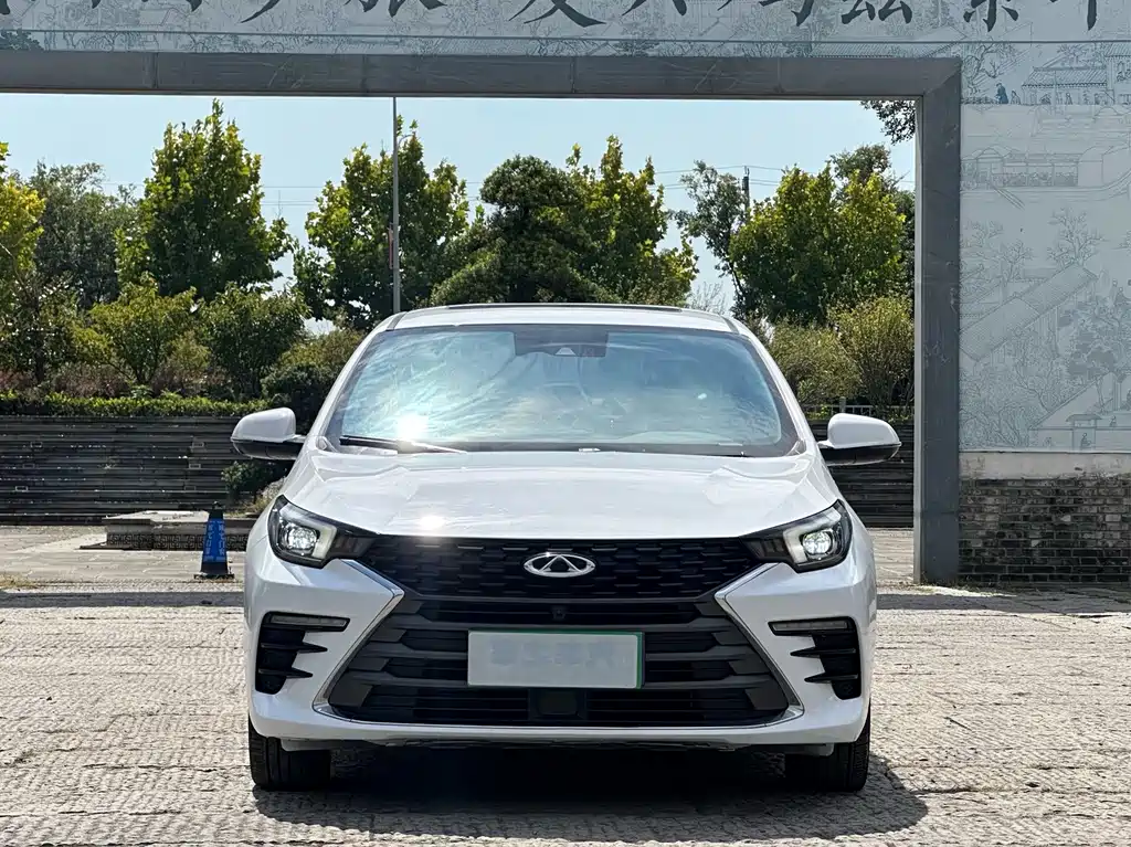 Chery Arrizo 5 PLUS — миниатюра 2