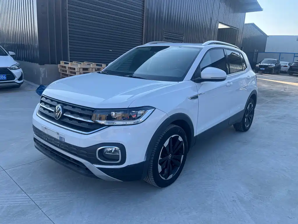 VOLKSWAGEN EXPLORING THE SHADOW