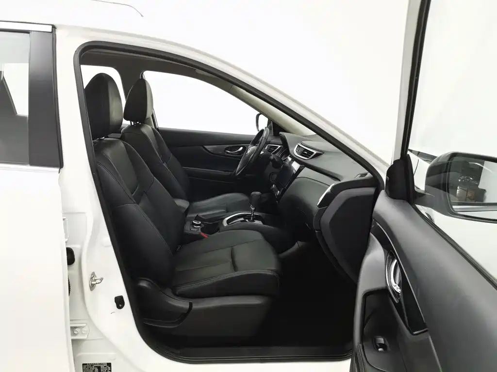 Nissan X-Trail — миниатюра 23