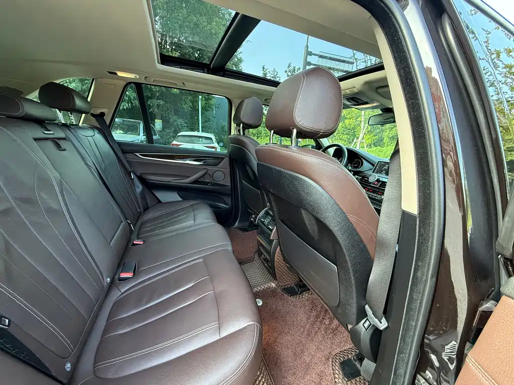 BMW X5 (Import) — миниатюра 13