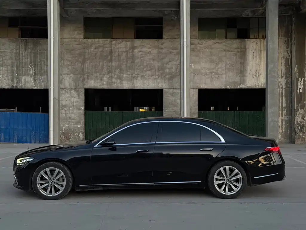 MERCEDES-BENZ S CLASS