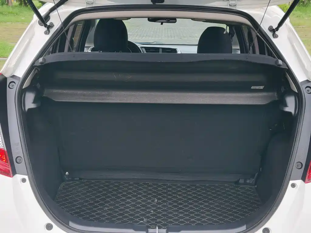 Honda Fit — миниатюра 11
