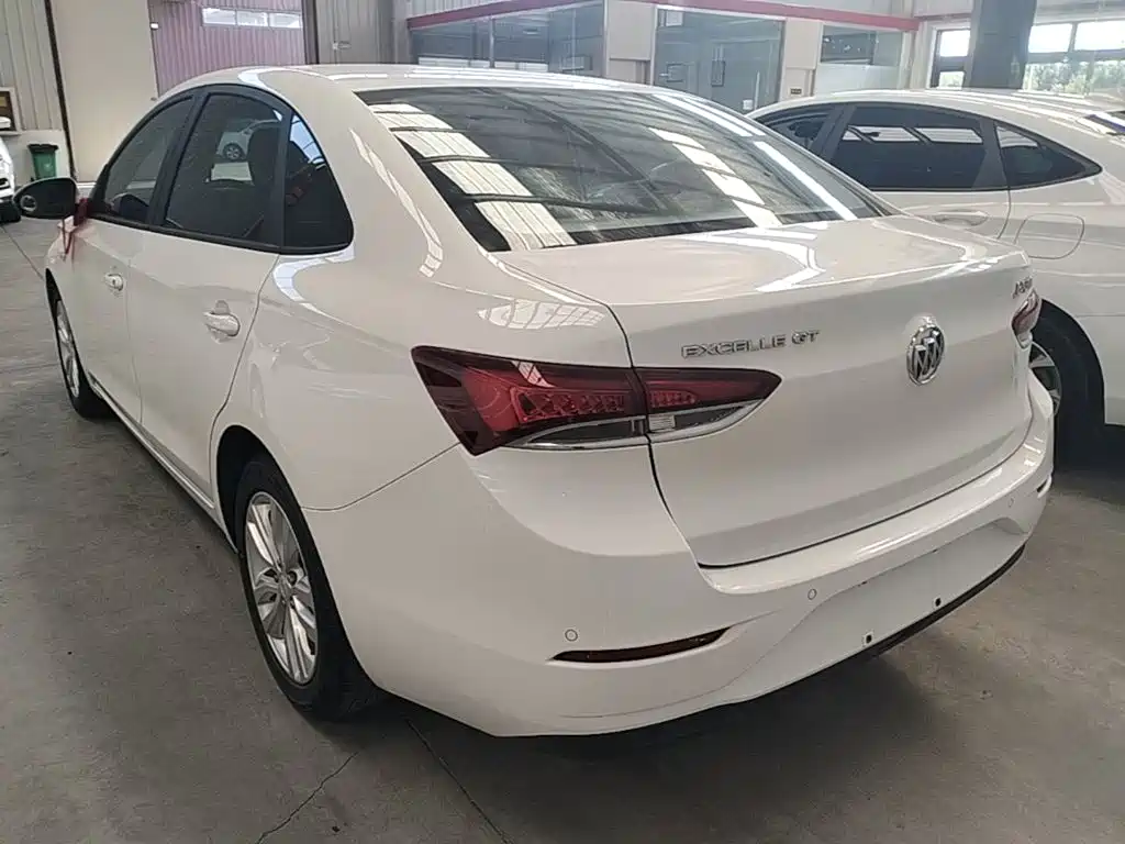 Buick Excelle — миниатюра 5
