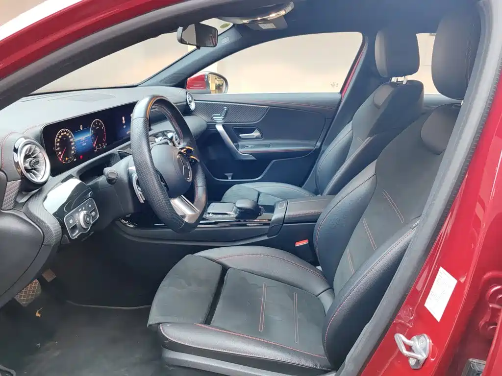 Mercedes-Benz A-Class — миниатюра 8