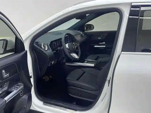 Mercedes-Benz GLA — миниатюра 7