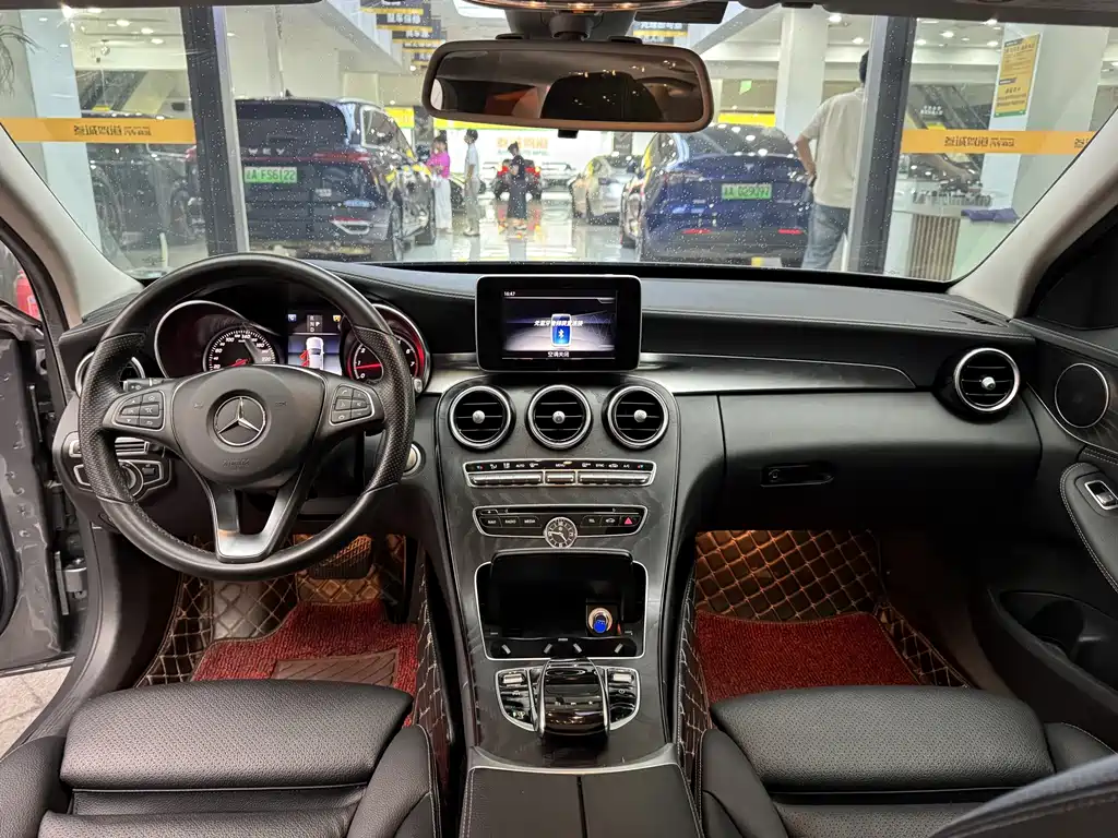 Mercedes-Benz C-Class — миниатюра 10