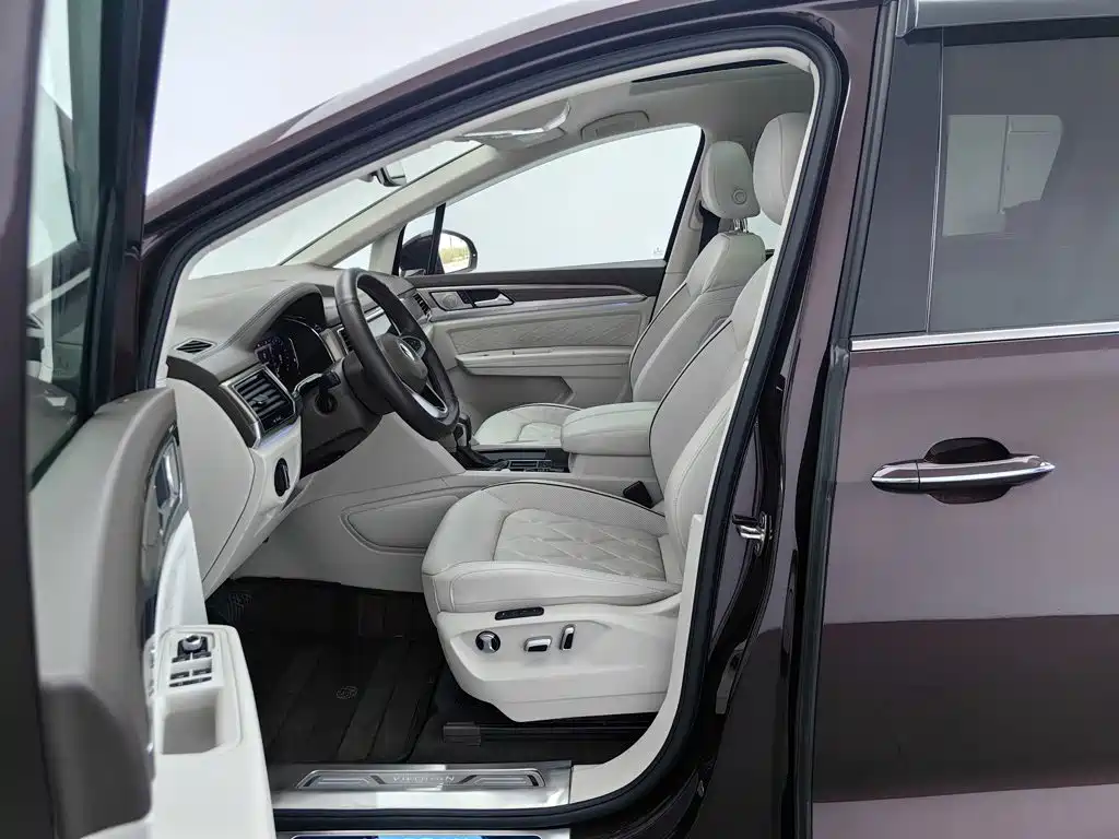 Volkswagen Viloran — миниатюра 10