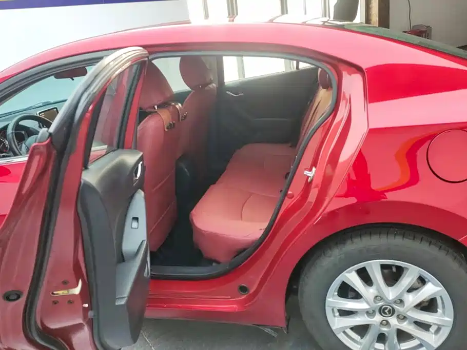 Mazda 3 Axela — миниатюра 11