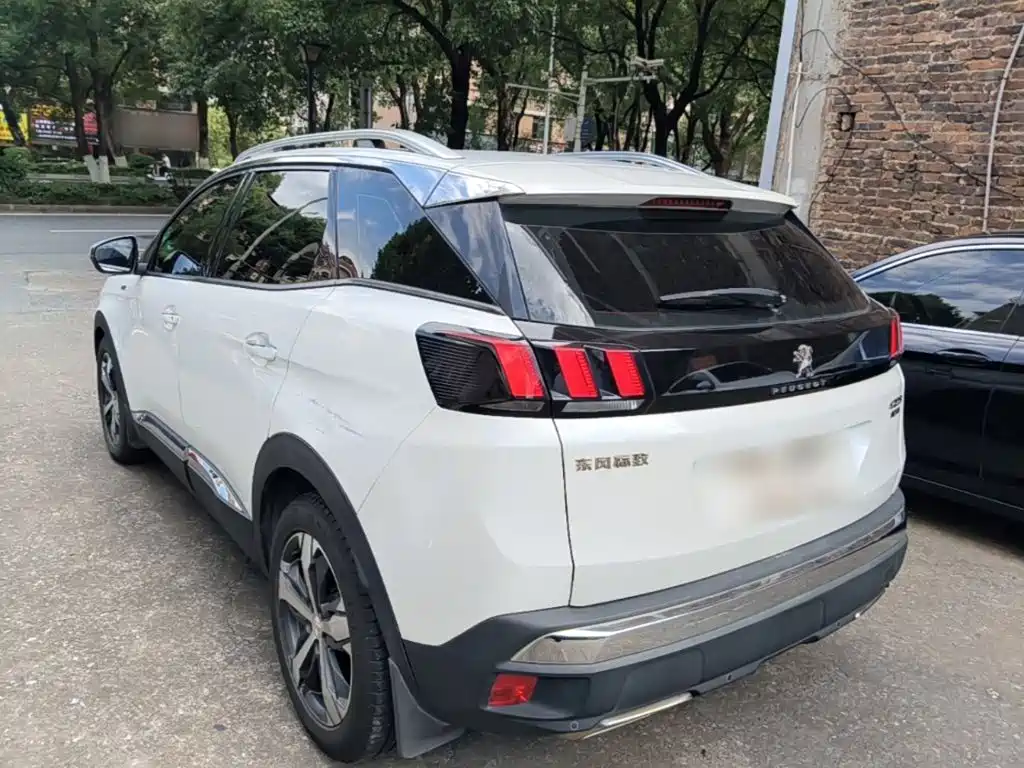 Peugeot 4008 — миниатюра 5