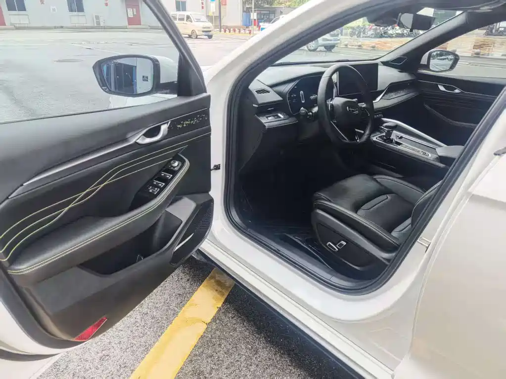 GEELY AUTOMOBILE XINGRUI