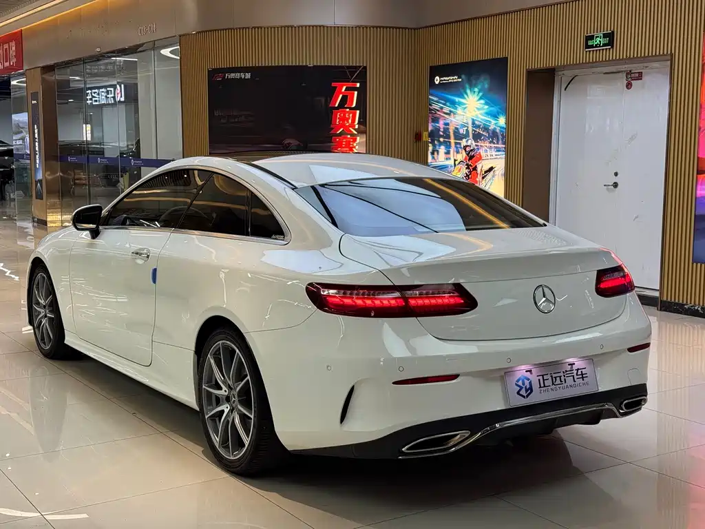 Mercedes-Benz E-Class (Import) — миниатюра 7