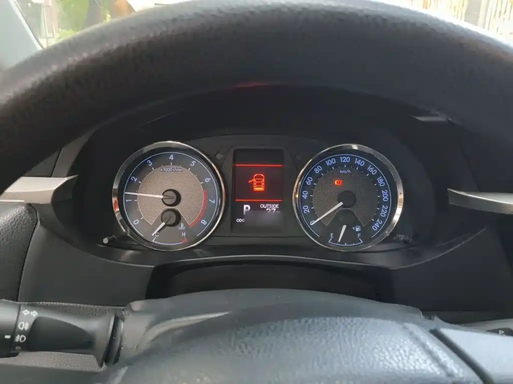 Toyota Corolla — миниатюра 4