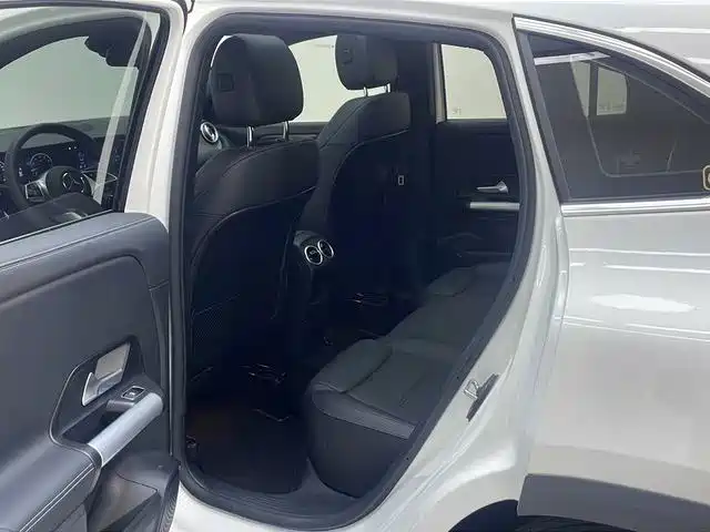 Mercedes-Benz GLA — миниатюра 9