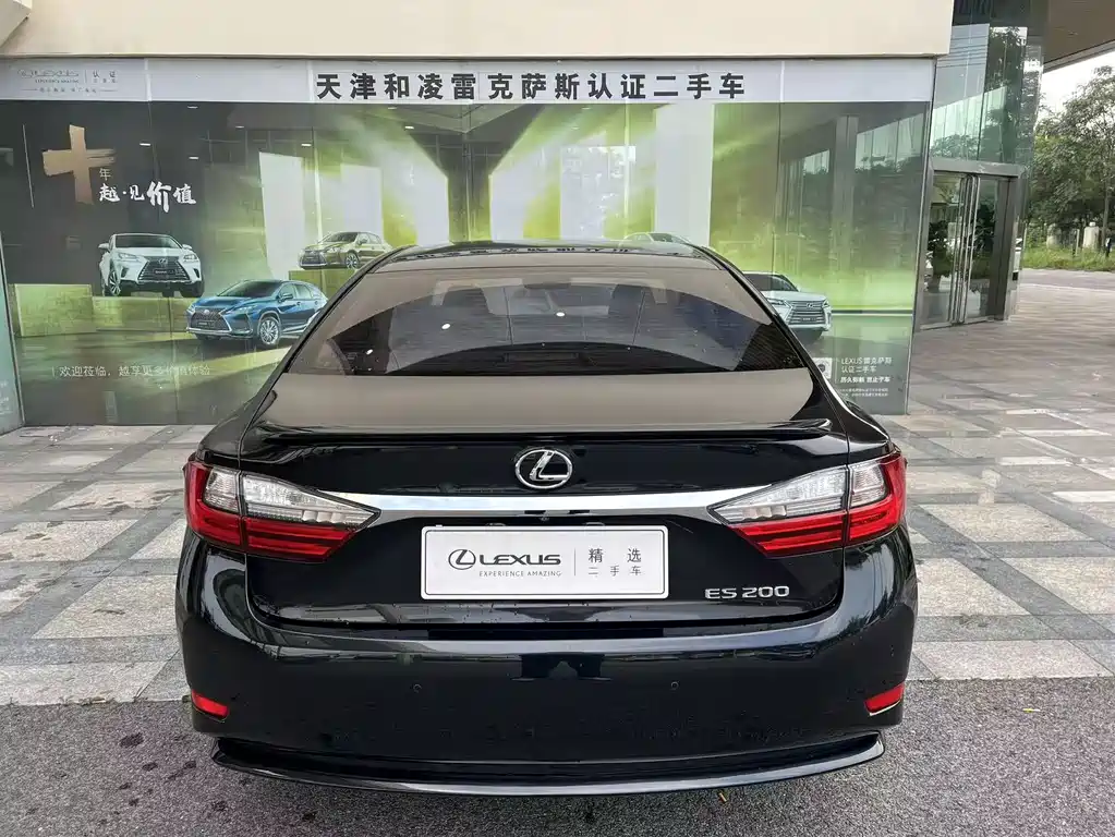 Lexus ES — миниатюра 4
