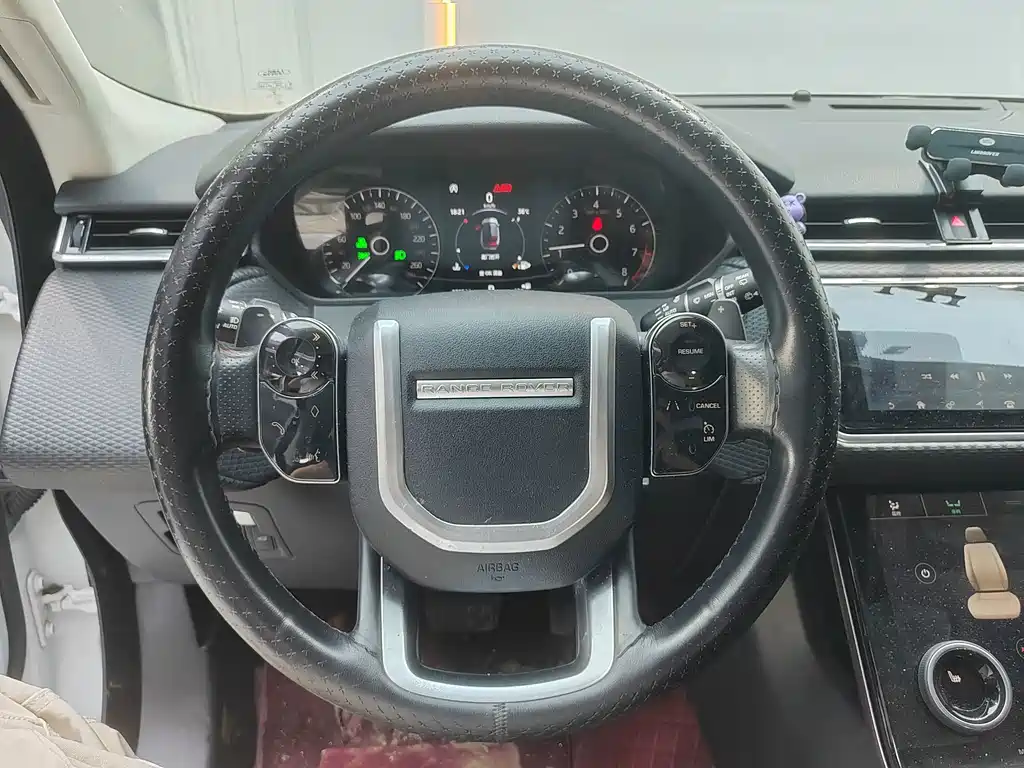 Land Rover Velar — миниатюра 10