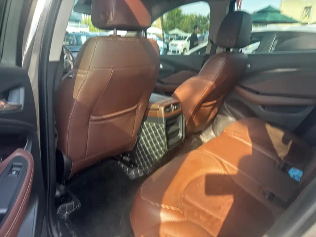 Buick Envision Plus — миниатюра 10