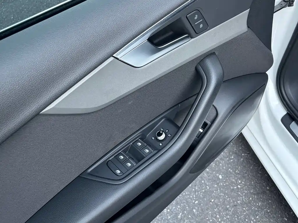 Audi A4L — миниатюра 9