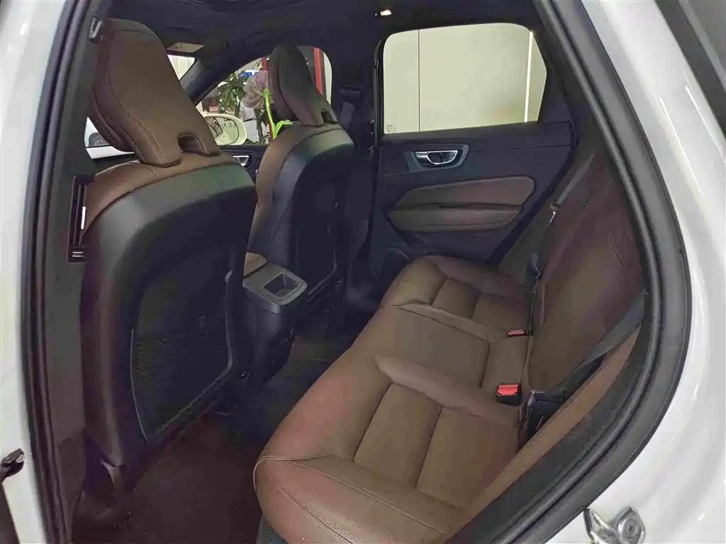 Volvo XC60 — миниатюра 9