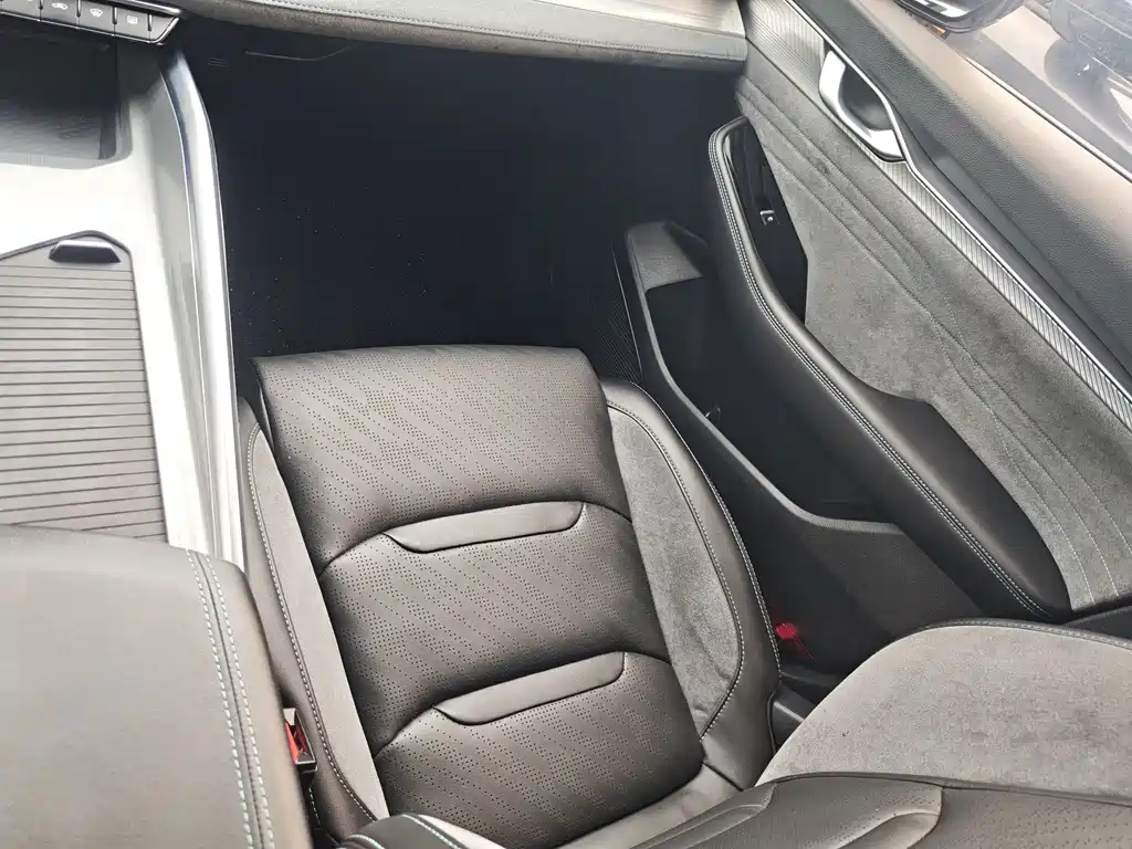 Geely Xingrui — миниатюра 8