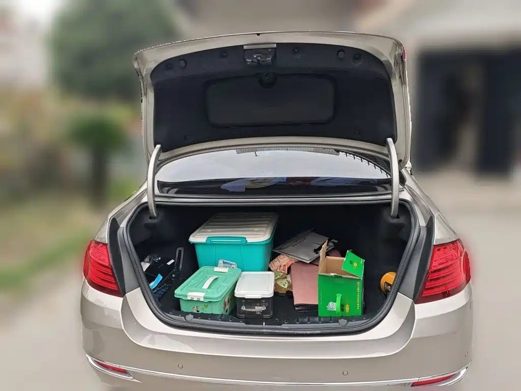 BMW 5 Series — миниатюра 20