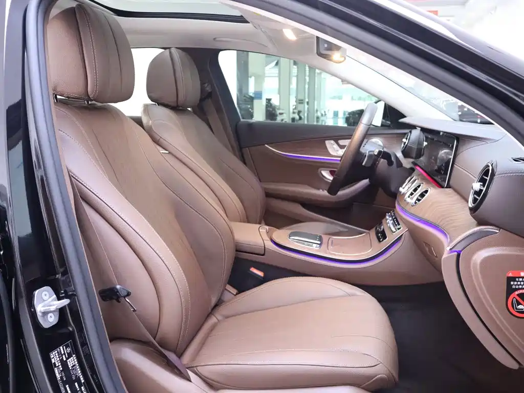 Mercedes-Benz E-Class — миниатюра 21