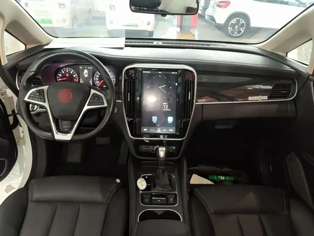 BYD MAX — миниатюра 10