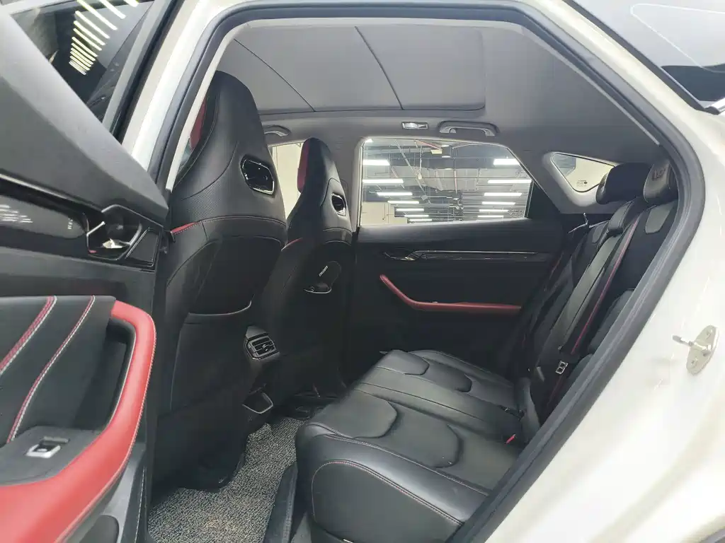 Geely Emgrand S - фото 7