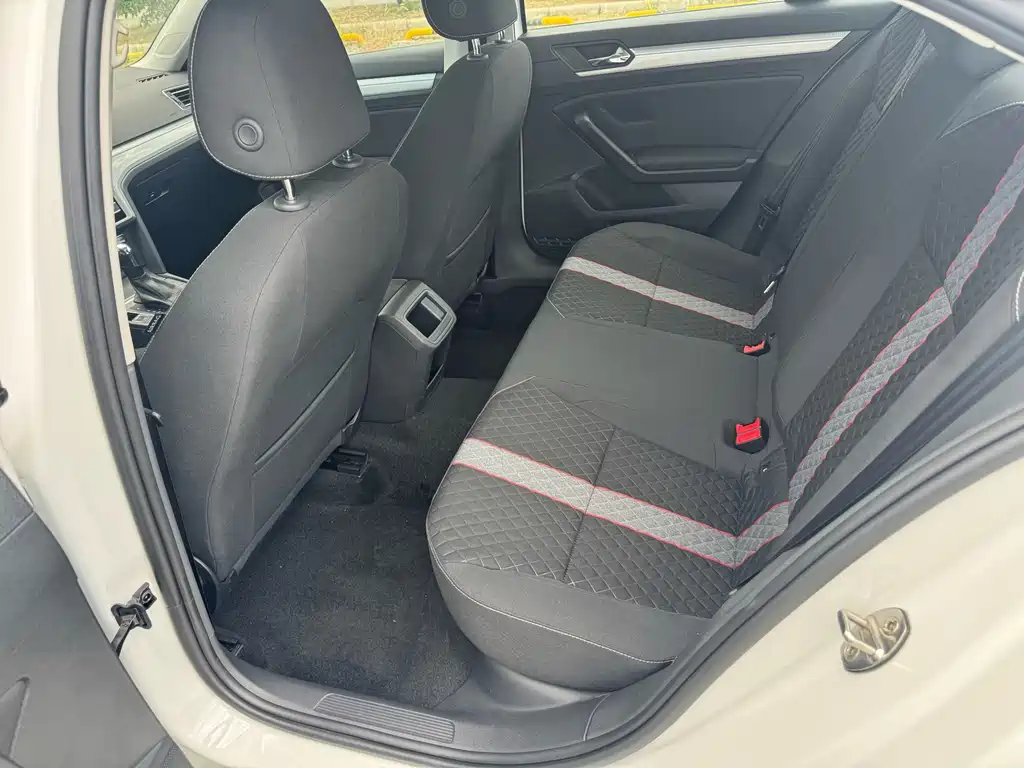 Volkswagen Lamando — миниатюра 7
