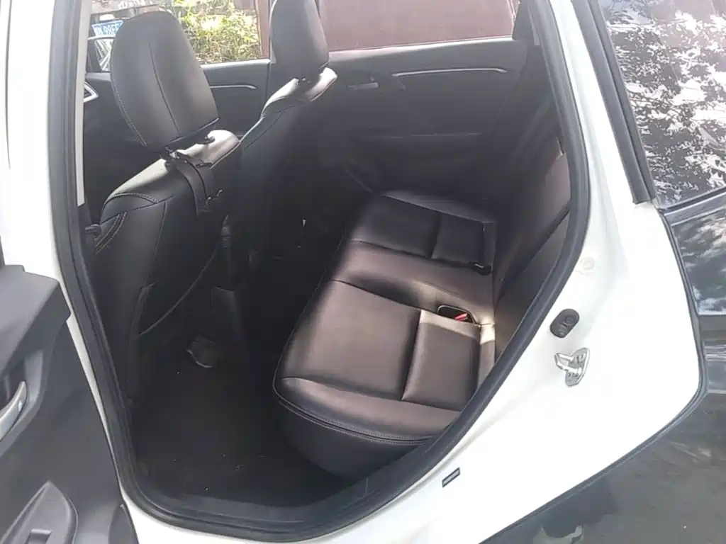 Honda Fit — миниатюра 17