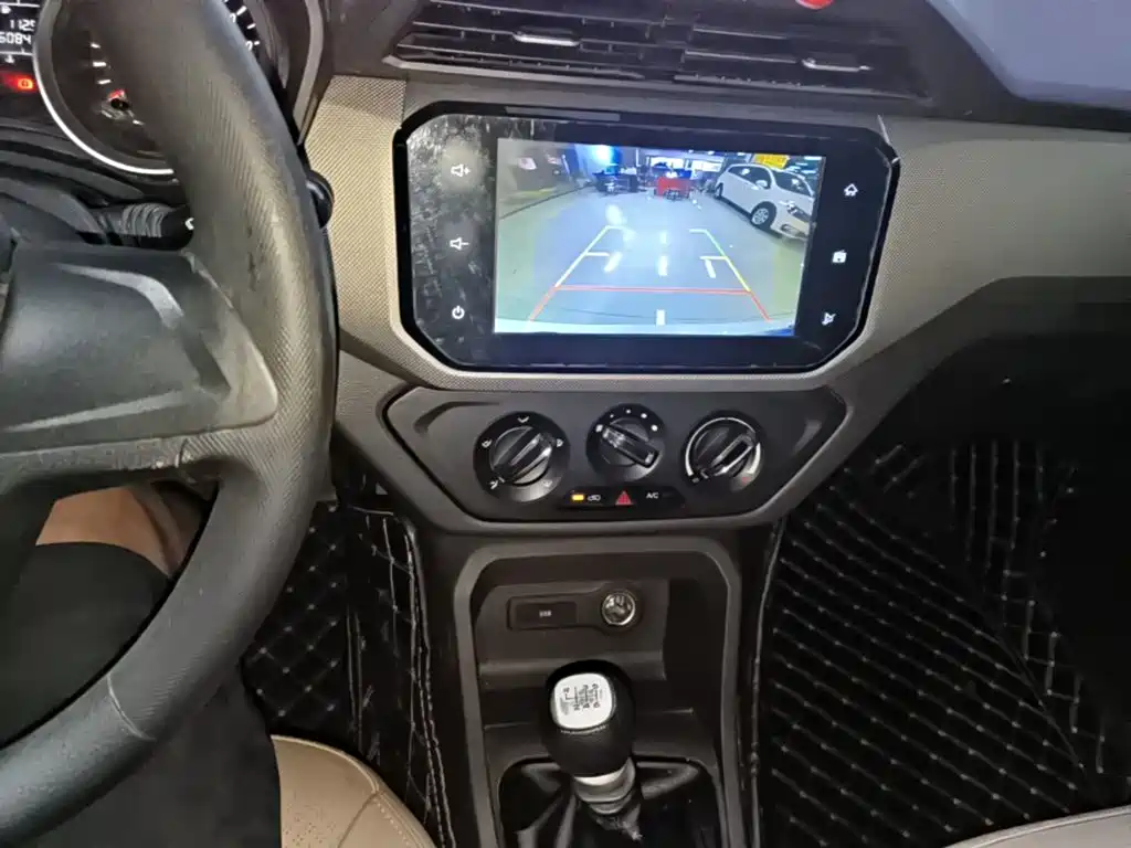 Wuling Hongguang — миниатюра 13
