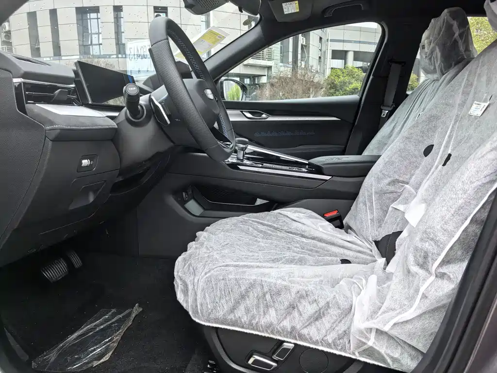Geely Preface 2025 2.0TD
