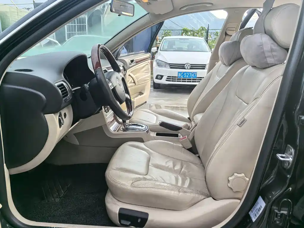 Volkswagen Passat Lingyu — миниатюра 8