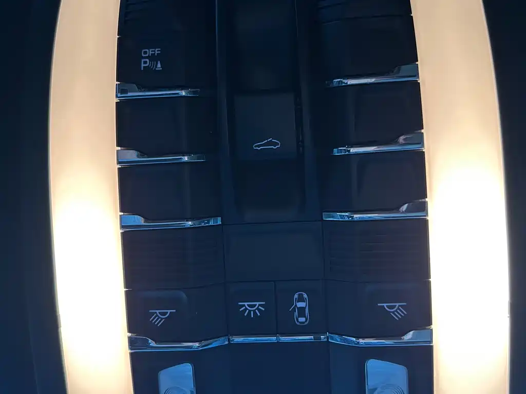 Porsche Macan — миниатюра 33