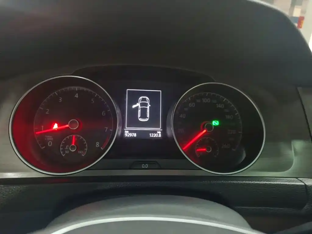Volkswagen Golf — миниатюра 12