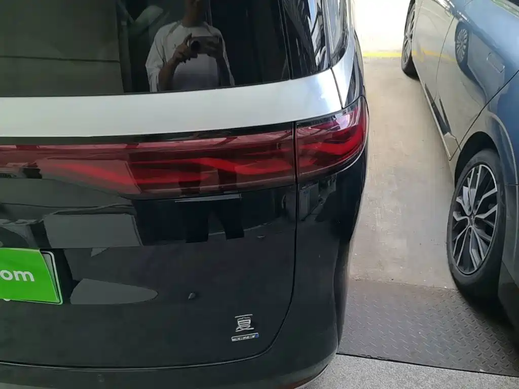 BYD Xia — миниатюра 8