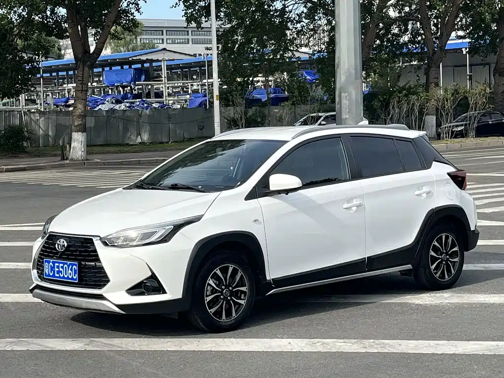 Toyota Yaris L