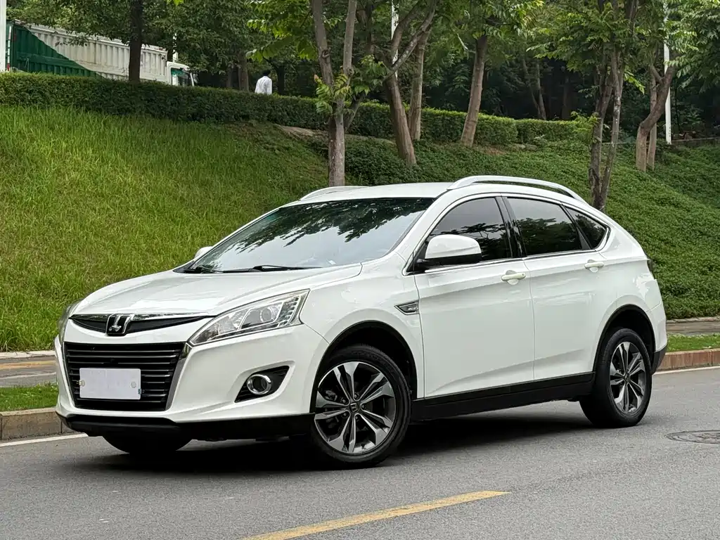 Luxgen U6 2016