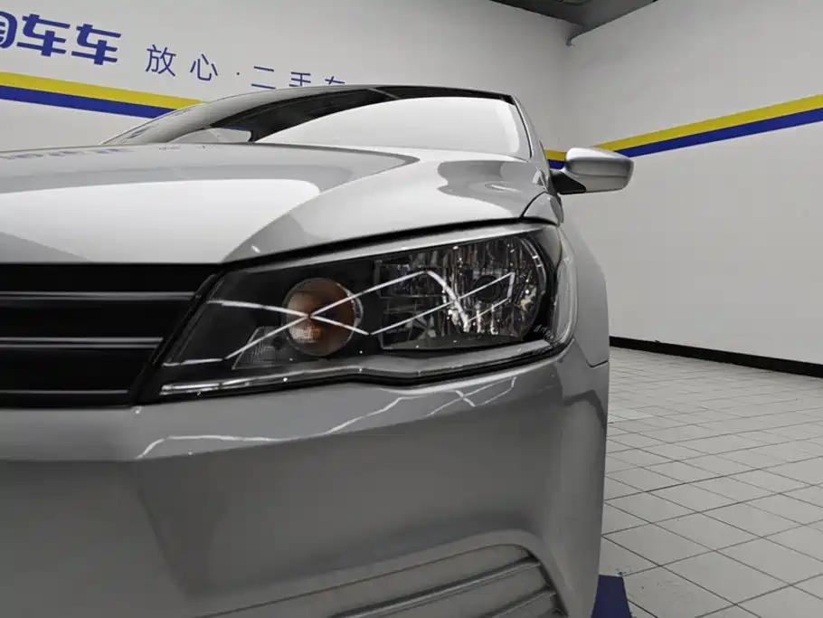 Volkswagen Jetta — миниатюра 5