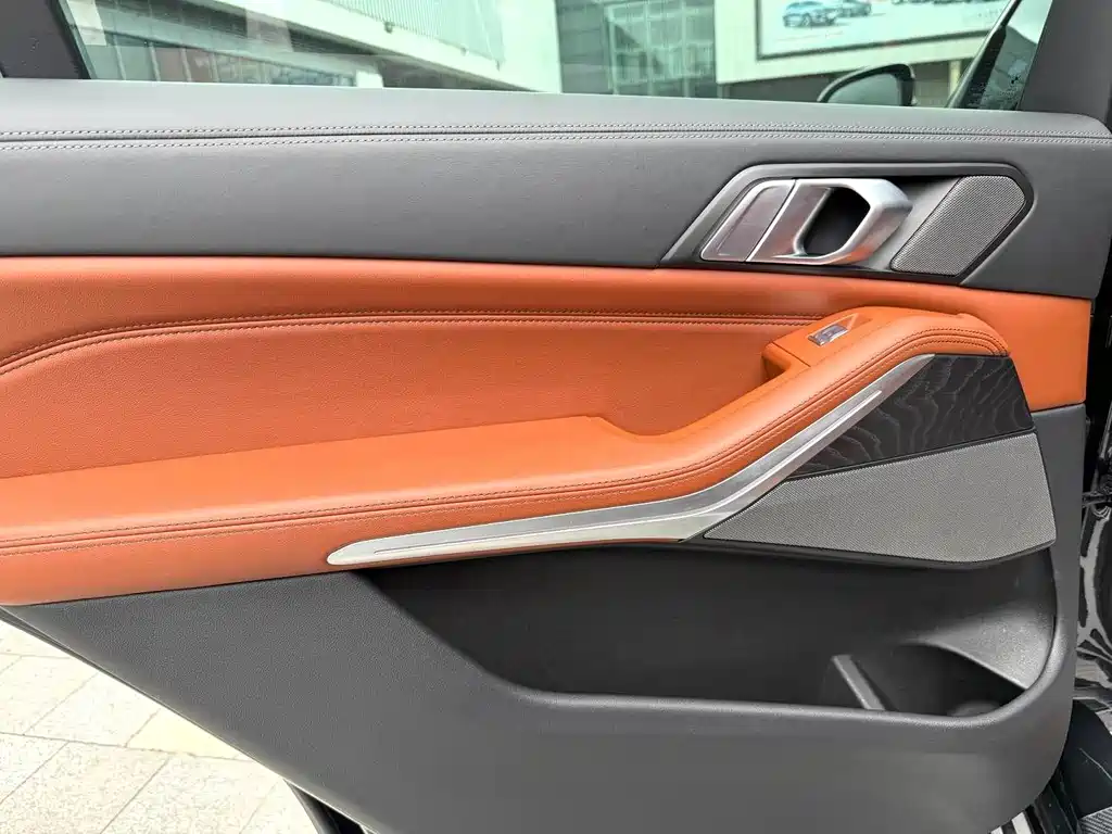 BMW X7 — миниатюра 9