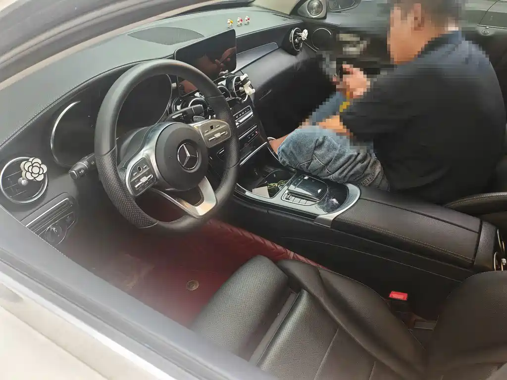 Mercedes-Benz C-Class — миниатюра 7