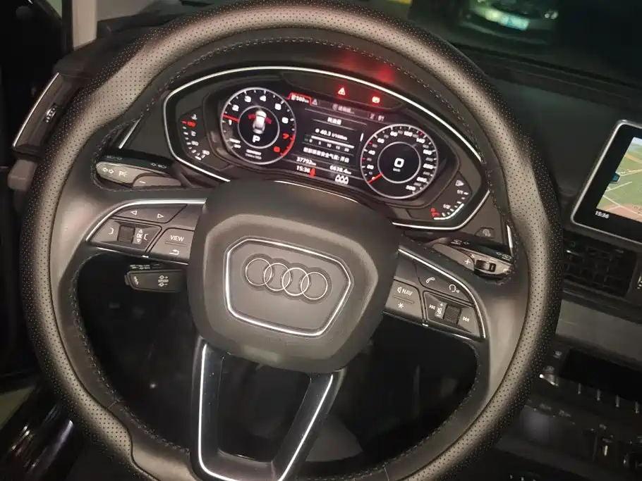 Audi Q5L — миниатюра 15