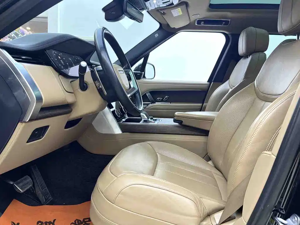 Land Rover Range Rover 2023 3.0 L6 400PS мест Long Wheelbase