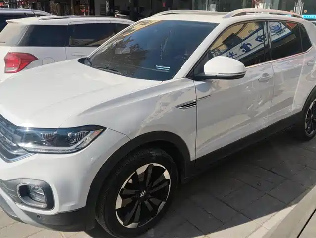 VOLKSWAGEN EXPLORING THE SHADOW