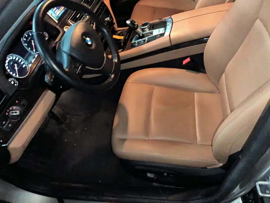 BMW 7 Series — миниатюра 9