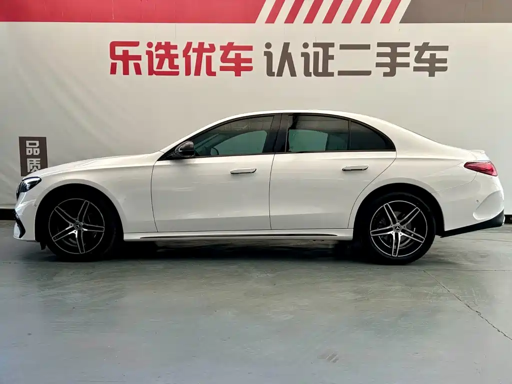 Mercedes-Benz E-Class (Import) — миниатюра 3