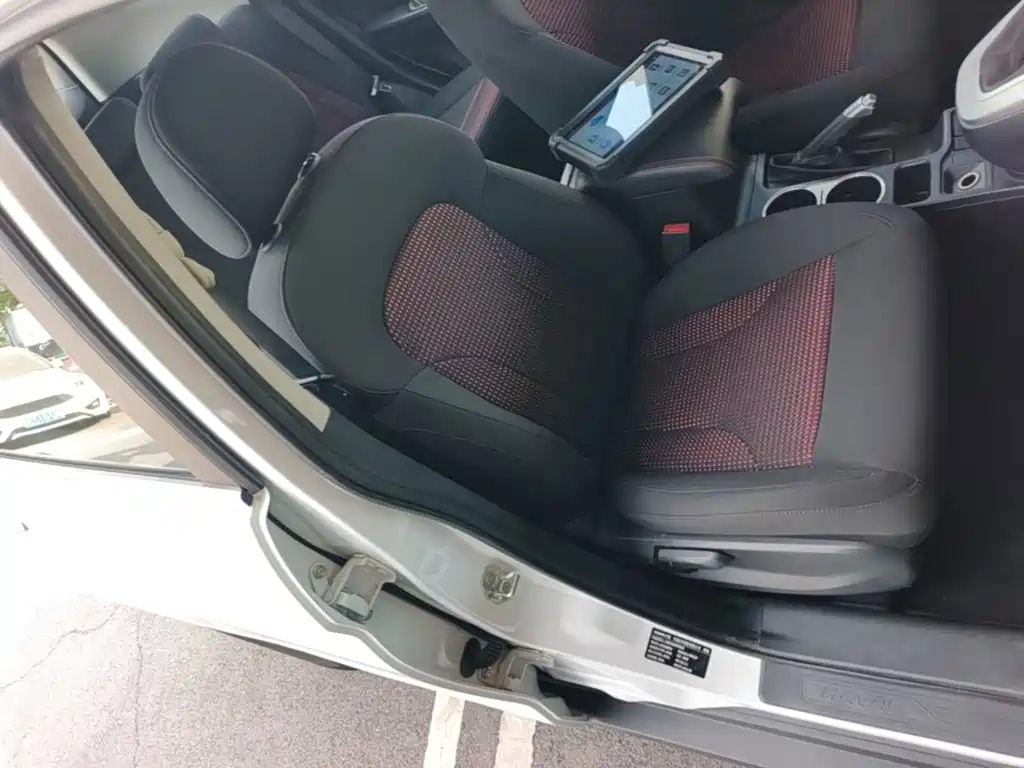 Haval M6 — миниатюра 25